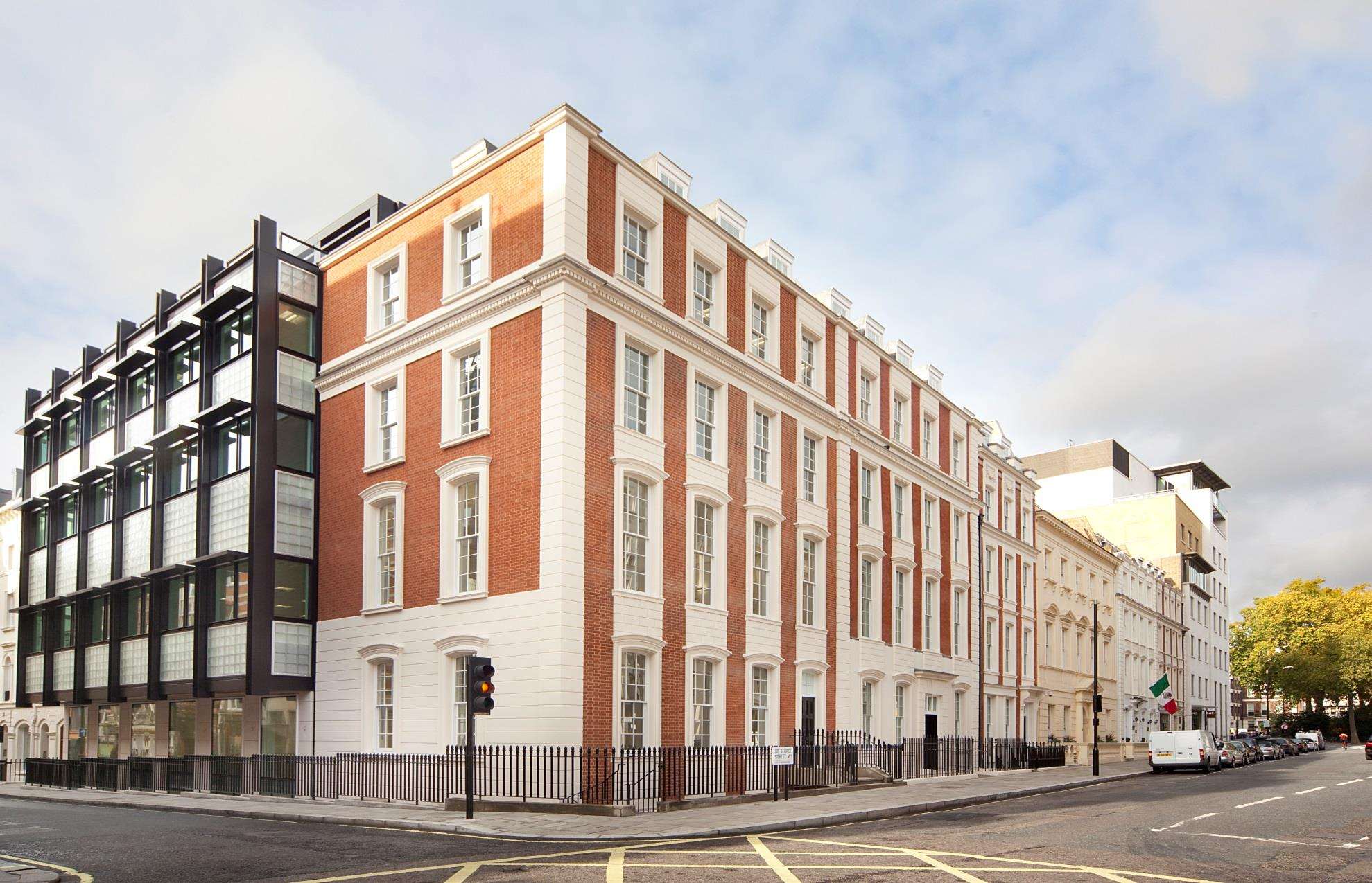 The completed corner elevation at New Bond Street and Maddox Street.